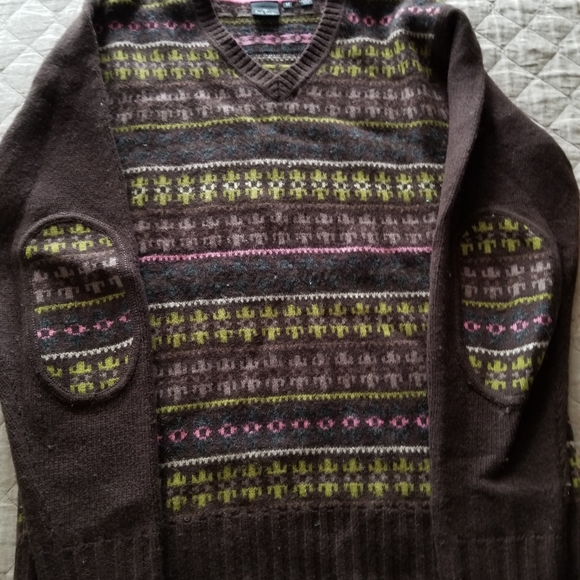 Sweater - Picture 2 of 4